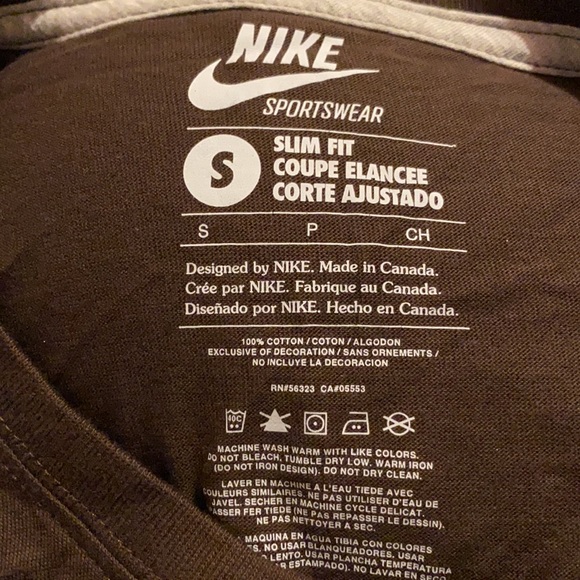(3 for $25)
NWT Nike Brown T-Shirt Slim Fit Small - Picture 2 of 2